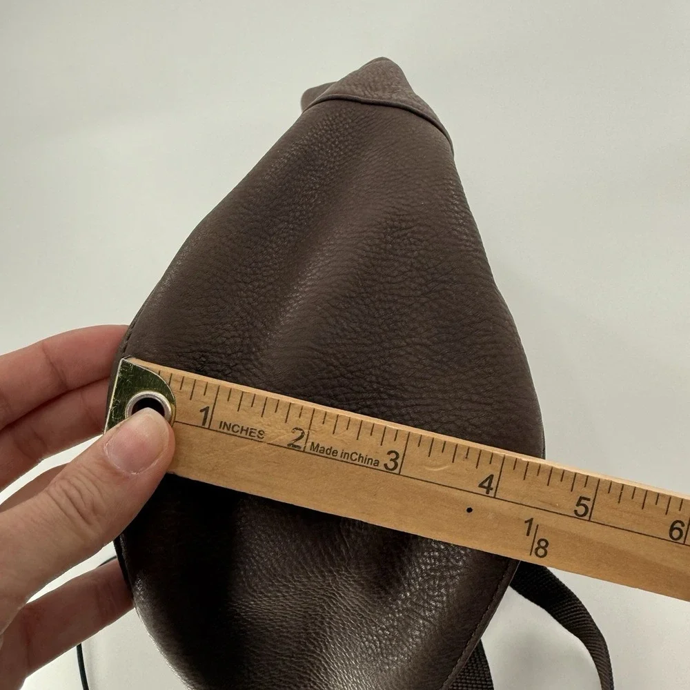 L.L. Bean Ameribag Healthy Back Bag Brown Leather Crossbody Sling Backpack
